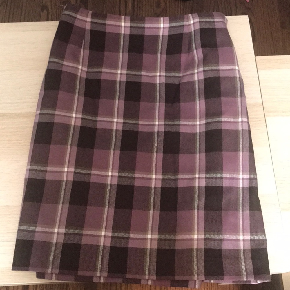 Plaid Skirt 🟣 - Picture 1 of 6